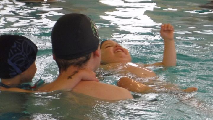 Bebes Tritons Brestois Decouverte Aquatique Et Apprentissage De La Natation Bebes Nageurs Aquagym Femmes Enceintes Et Postnatales